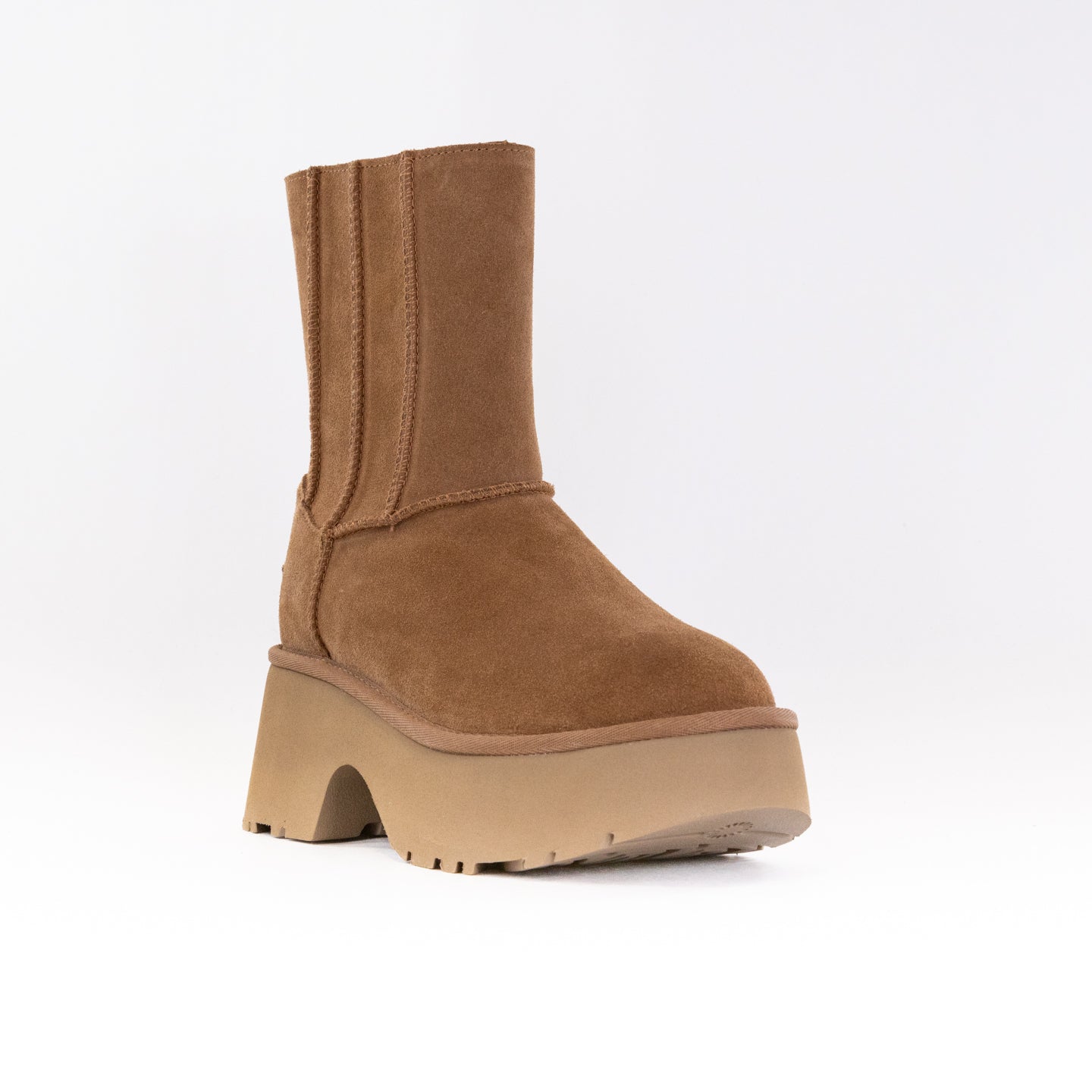 Ugg Classic Twin Seam New Heights (Women's) - Chestnut