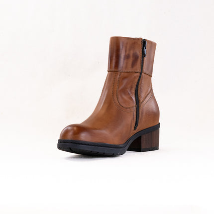 Wolky Fairview (Women's) - Cognac Comfy Wax