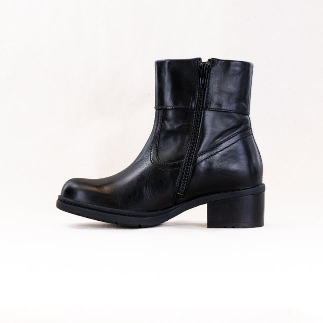 Wolky Fairview (Women's) - Black Comfy Wax