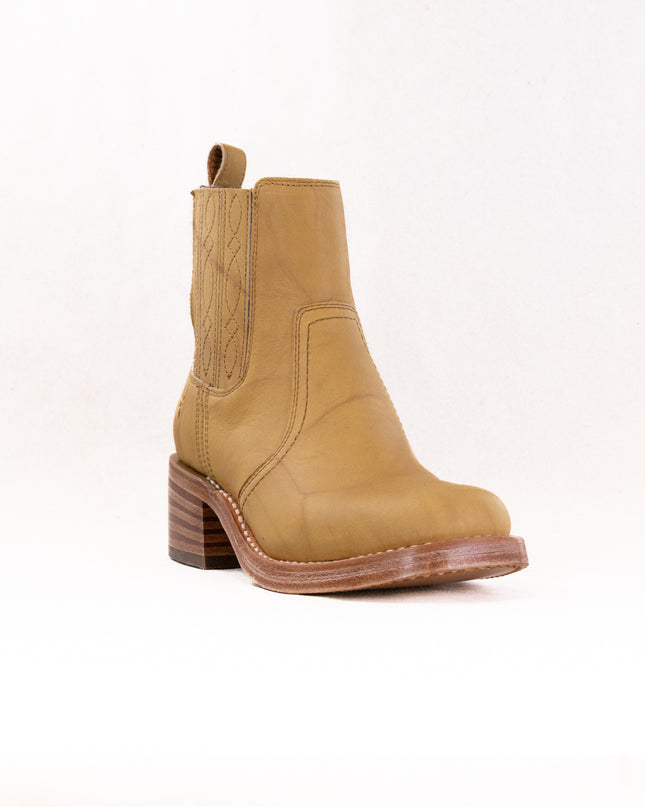 FRYE Campus Chelsea (Women's) - Banana