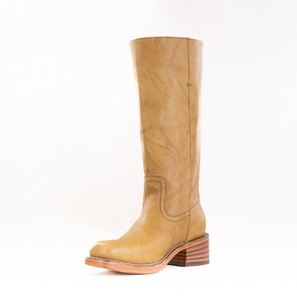 FRYE Campus 14L (Women's) - Banana