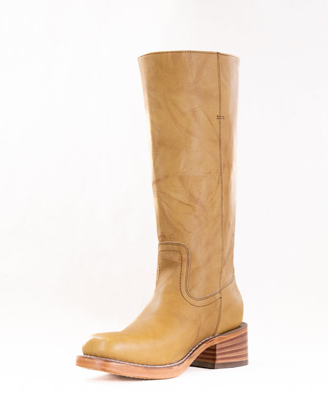 FRYE Campus 14L (Women's) - Banana