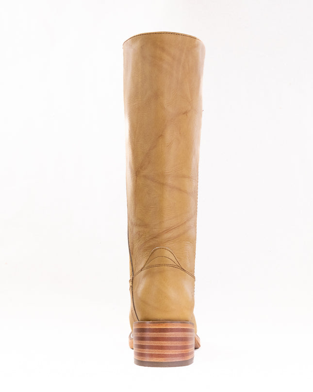FRYE Campus 14L (Women's) - Banana