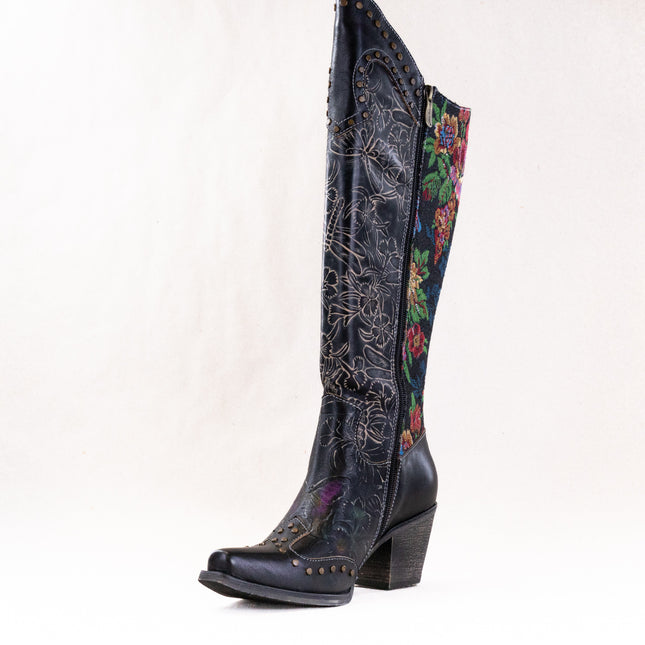 L'Artiste Mallorie Boot (Women's) - Black
