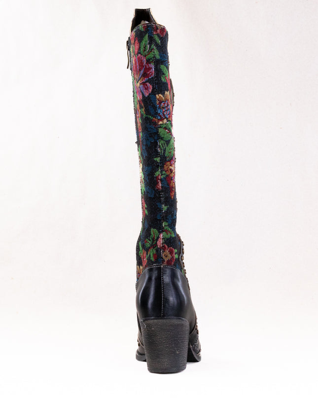 L'Artiste Mallorie Boot (Women's) - Black