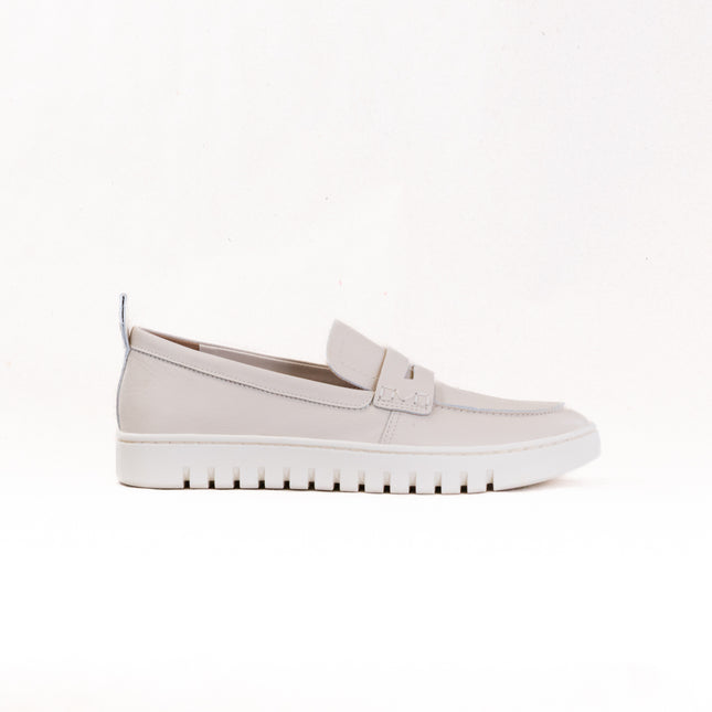 Vionic Uptown Loafer (Women's) - White Creme Leather