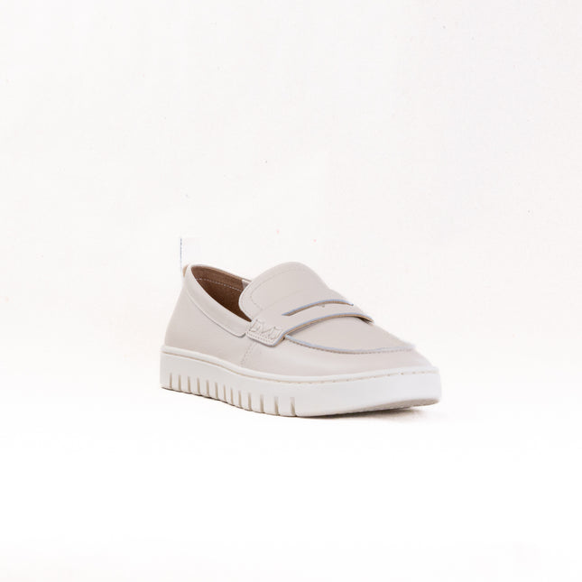 Vionic Uptown Loafer (Women's) - White Creme Leather