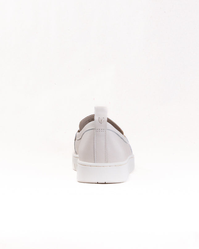 Vionic Uptown Loafer (Women's) - White Creme Leather