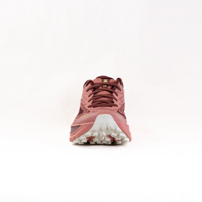 Hoka Challenger 8 (Women's) - Blush/Dark Cedar
