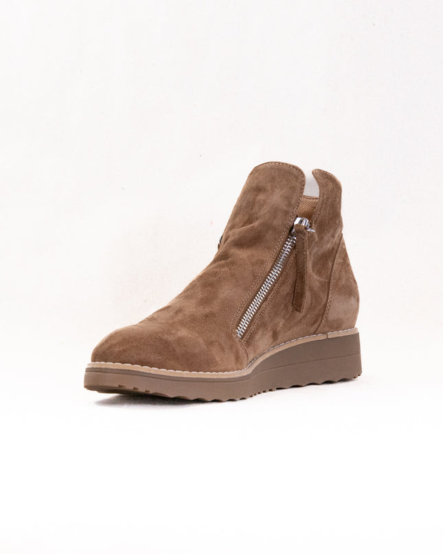 Django & Juliette Ohmy (Women's) - Chocolate Suede