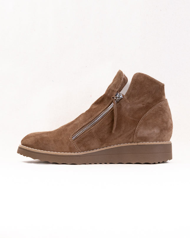 Django & Juliette Ohmy (Women's) - Chocolate Suede