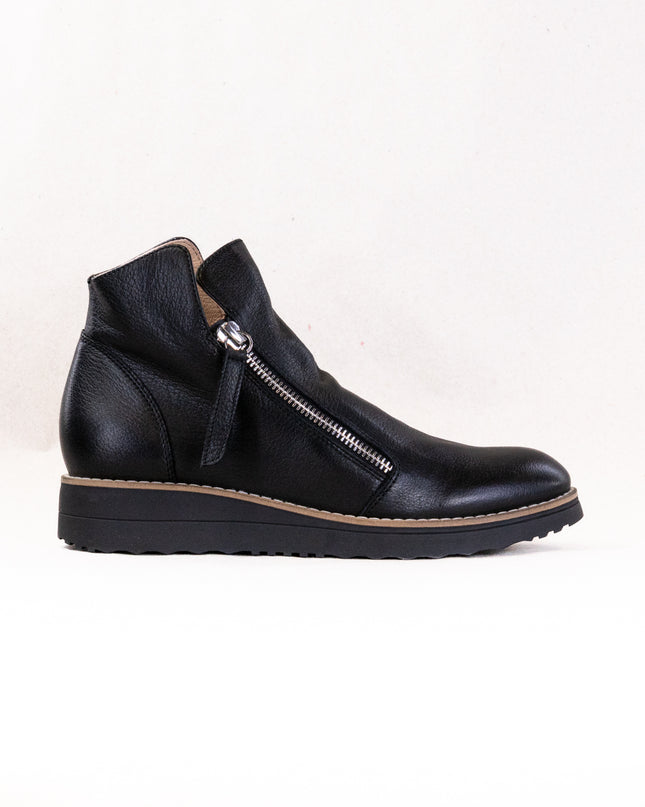 Django & Juliette Ohmy (Women's) - Black Leather