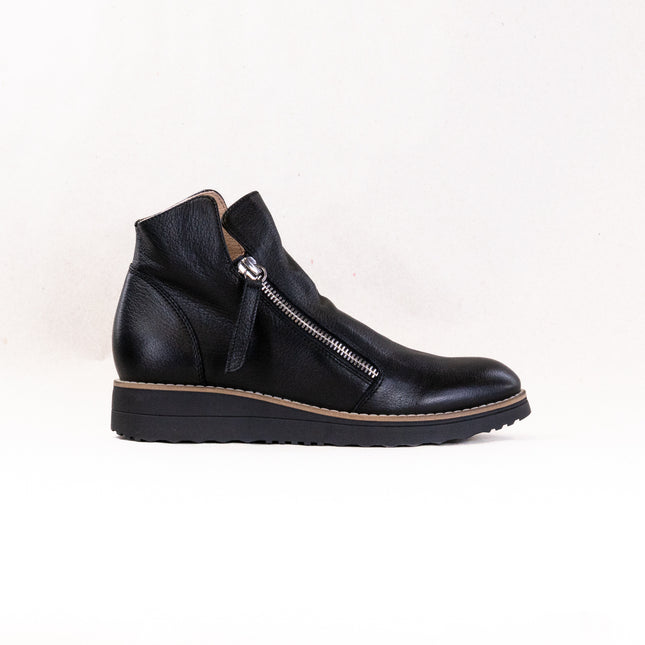 Django & Juliette Ohmy (Women's) - Black Leather