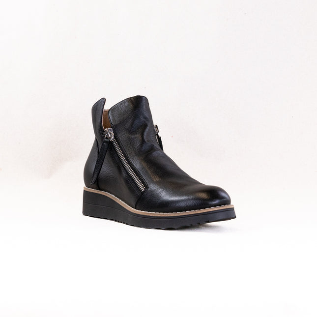 Django & Juliette Ohmy (Women's) - Black Leather