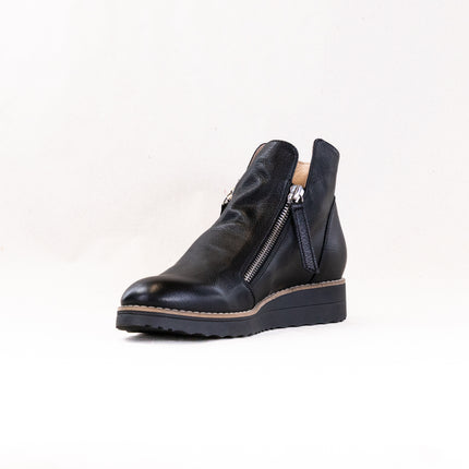 Django & Juliette Ohmy (Women's) - Black Leather