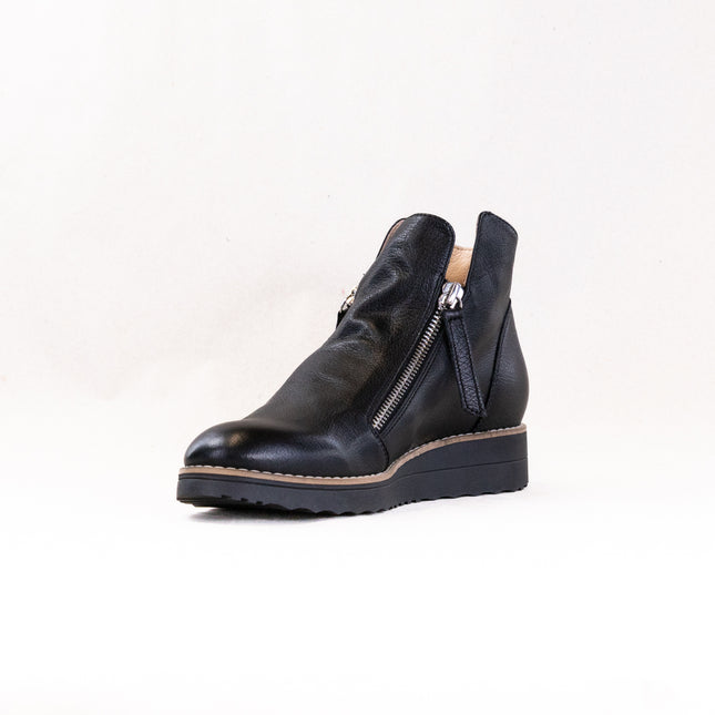 Django & Juliette Ohmy (Women's) - Black Leather