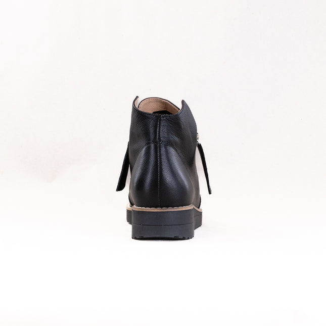 Django & Juliette Ohmy (Women's) - Black Leather