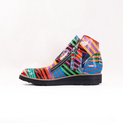 Django & Juliette Ohmy (Women's) - Black Stripe Multi Patent