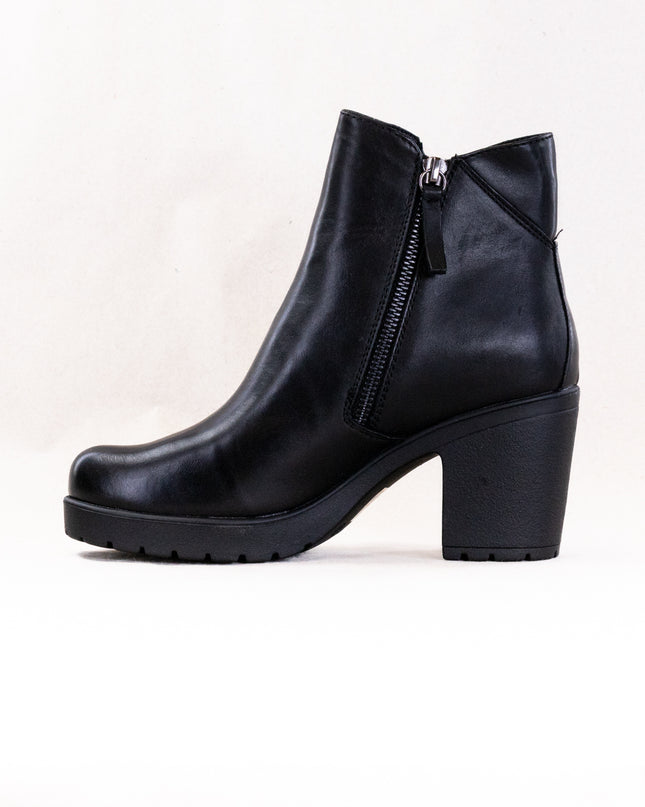 Spring Step Dealey (Women's) - Black