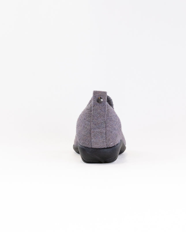 Naot Nuku (Women's) - Gray Knit W/ Black