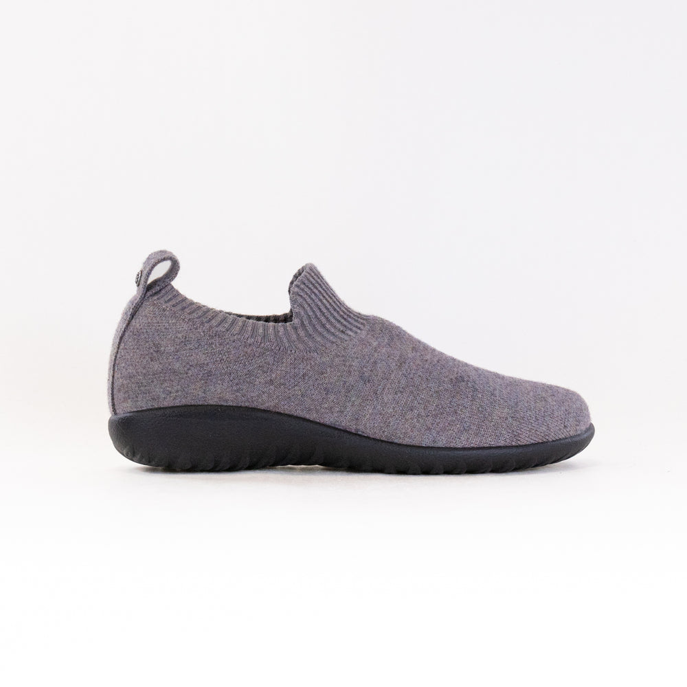 Naot Nuku (Women's) - Gray Knit W/ Black