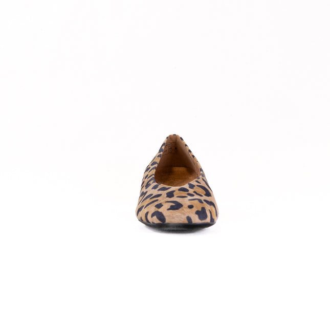 Vionic Petra (Women's) - Tan Leopard