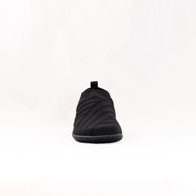 Naot Okahu (Women's) - Black W/ Silver Knit