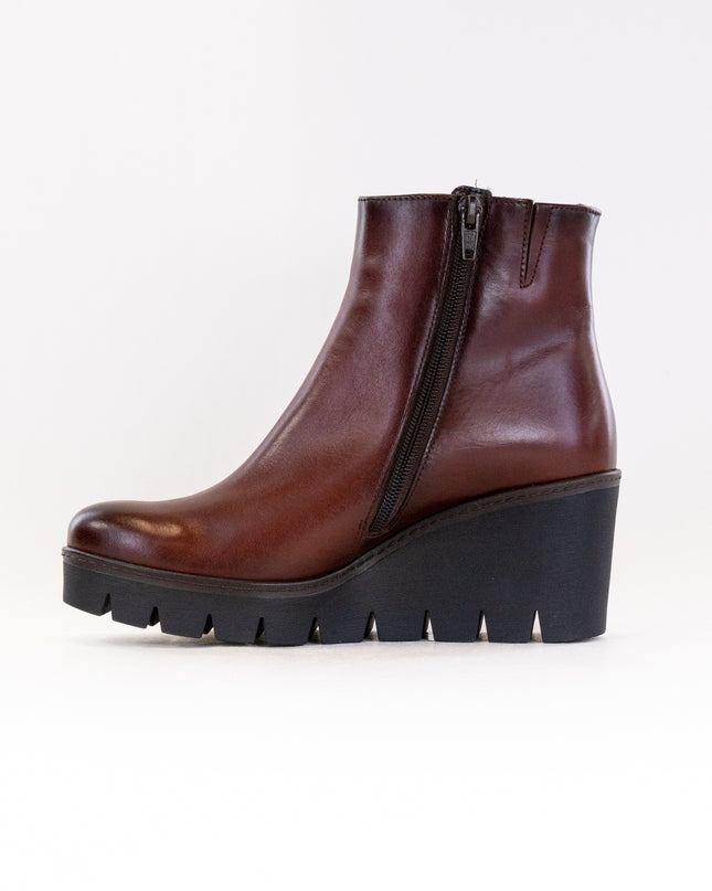 Gabor 54.780.24 (Women's) - Brown Leather