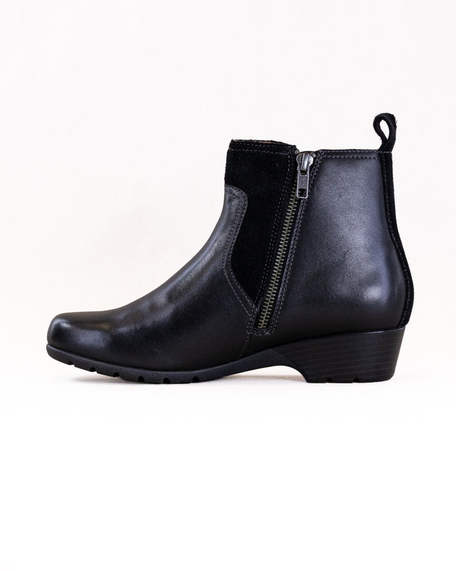 Taos Edition (Women's) - Black/Black Suede