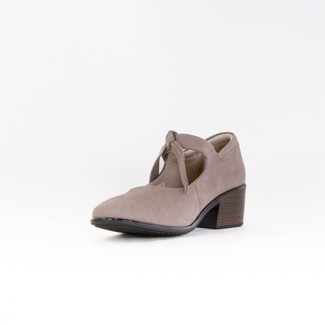 Naot Nobility (Women's) - Stone Nubuck