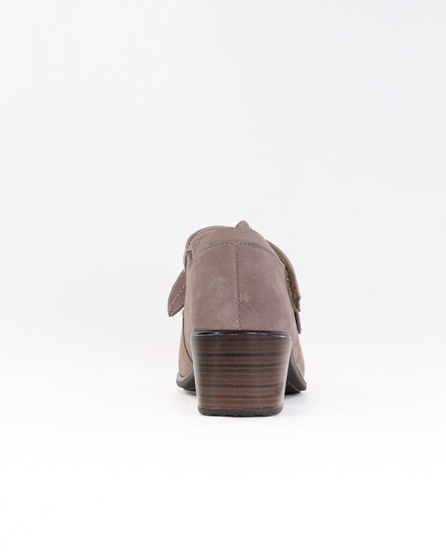 Naot Nobility (Women's) - Stone Nubuck