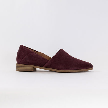 Clarks Pure Belle (Women's) - Burgundy Suede