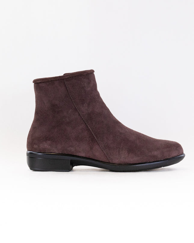 Naot Norther (Women's) - Cordovan Soft Suede