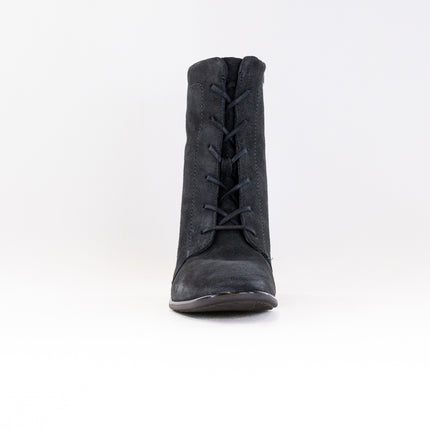 Naot Majesty (Women's) - Charcoal Soft Suede