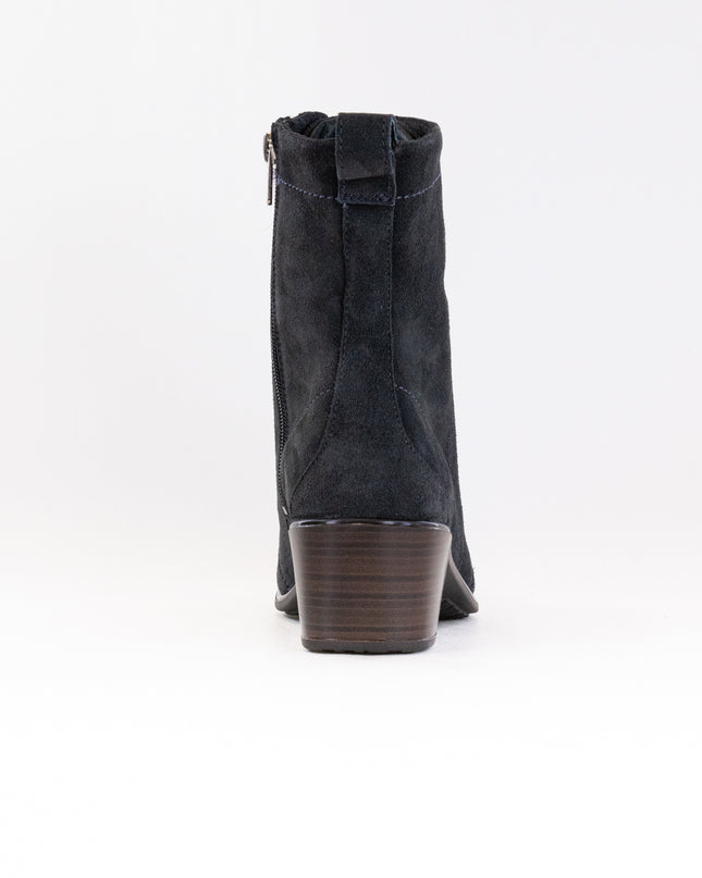 Naot Majesty (Women's) - Charcoal Soft Suede