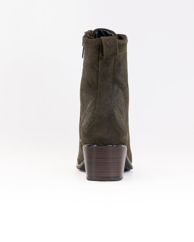 Naot Majesty (Women's) - Olive Oily Suede