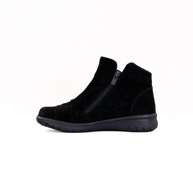 Ziera Sisley (Women's) - Black Water Resistant Suede