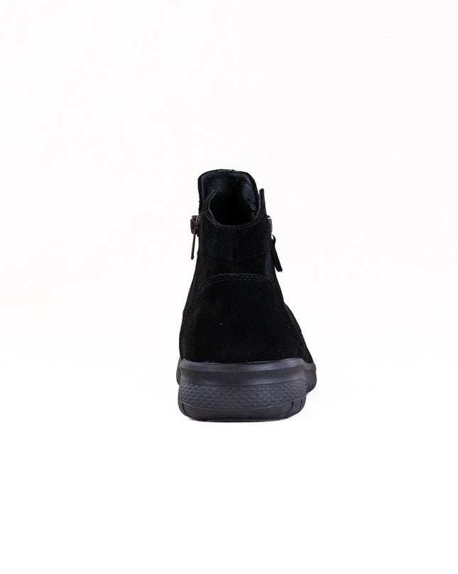 Ziera Sisley (Women's) - Black Water Resistant Suede