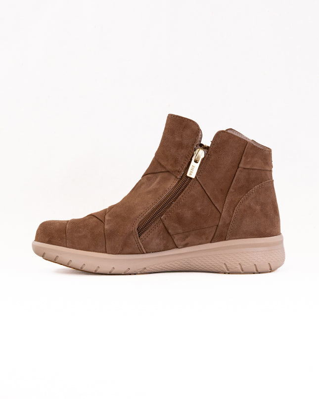 Ziera Sisley (Women's) - Whiskey Water Resistant Suede