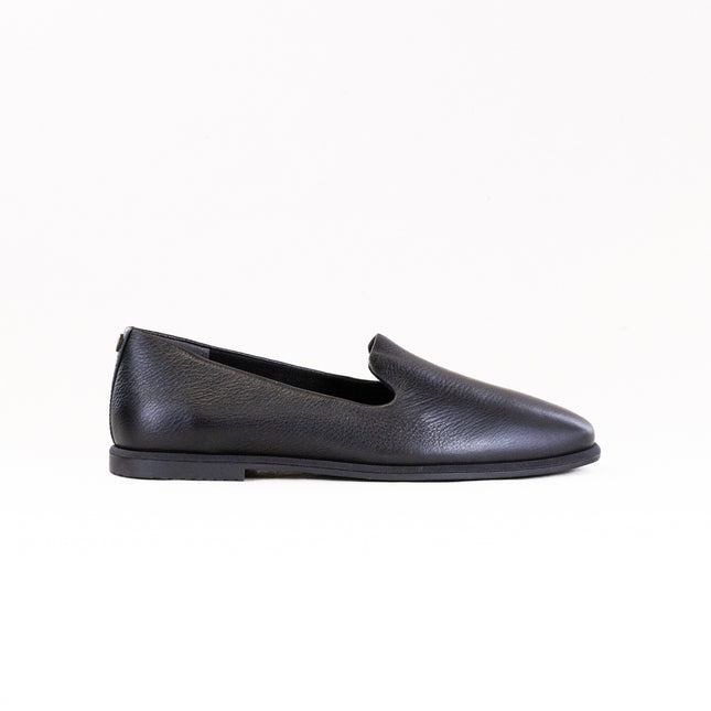 Vionic Willa 2.0 Slip On Flat (Women's) - Black Leather