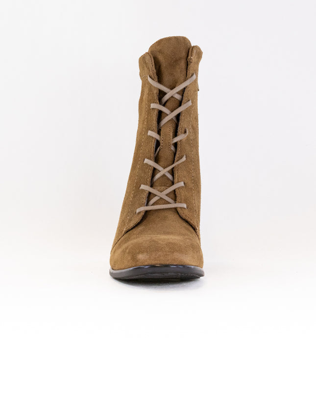 Naot Majesty (Women's) - Acorn Suede