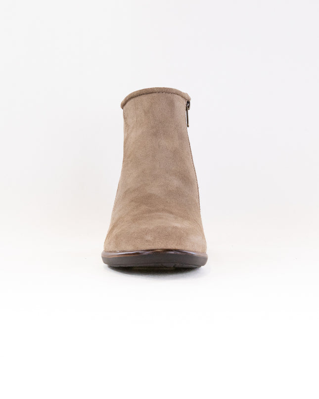 Naot Norther (Women's) - Almond Suede
