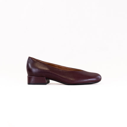 Vionic Petra (Women's) - Mulled Wine Leather