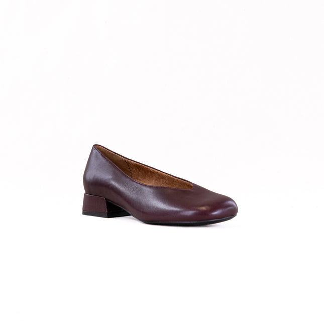 Vionic Petra (Women's) - Mulled Wine Leather