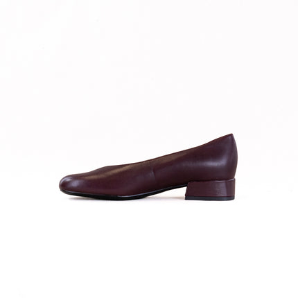 Vionic Petra (Women's) - Mulled Wine Leather