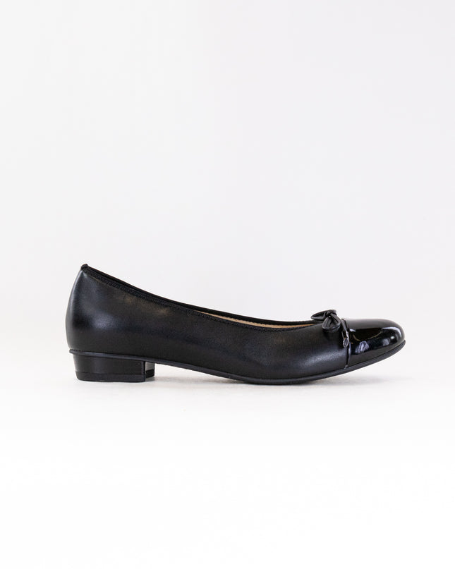 Ara Belinda Bow Ballet Flat (Women's) - Black Leather