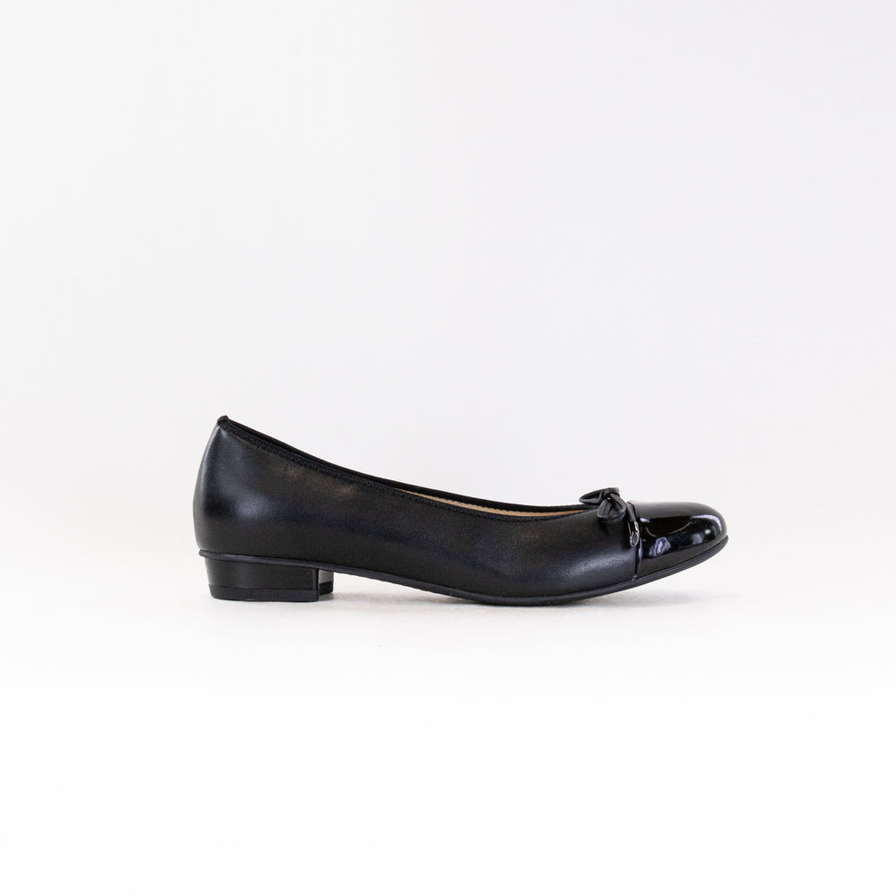 Ara Belinda Bow Ballet Flat (Women's) - Black Leather