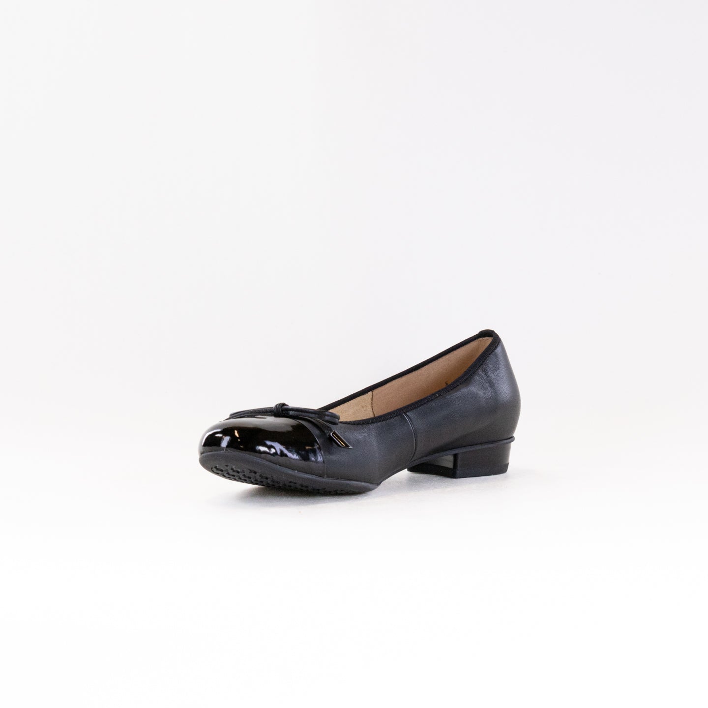 Ara Belinda Bow Ballet Flat (Women's) - Black Leather