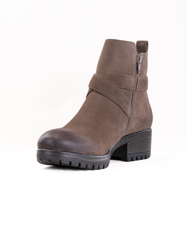 Salvia Clara (Women's) - Loggia Viz Suede