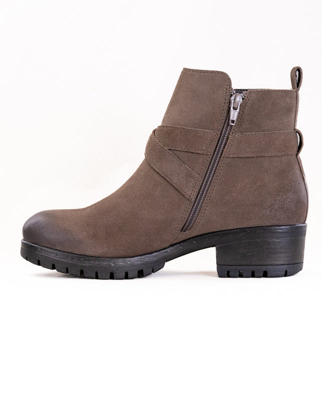 Salvia Clara (Women's) - Loggia Viz Suede